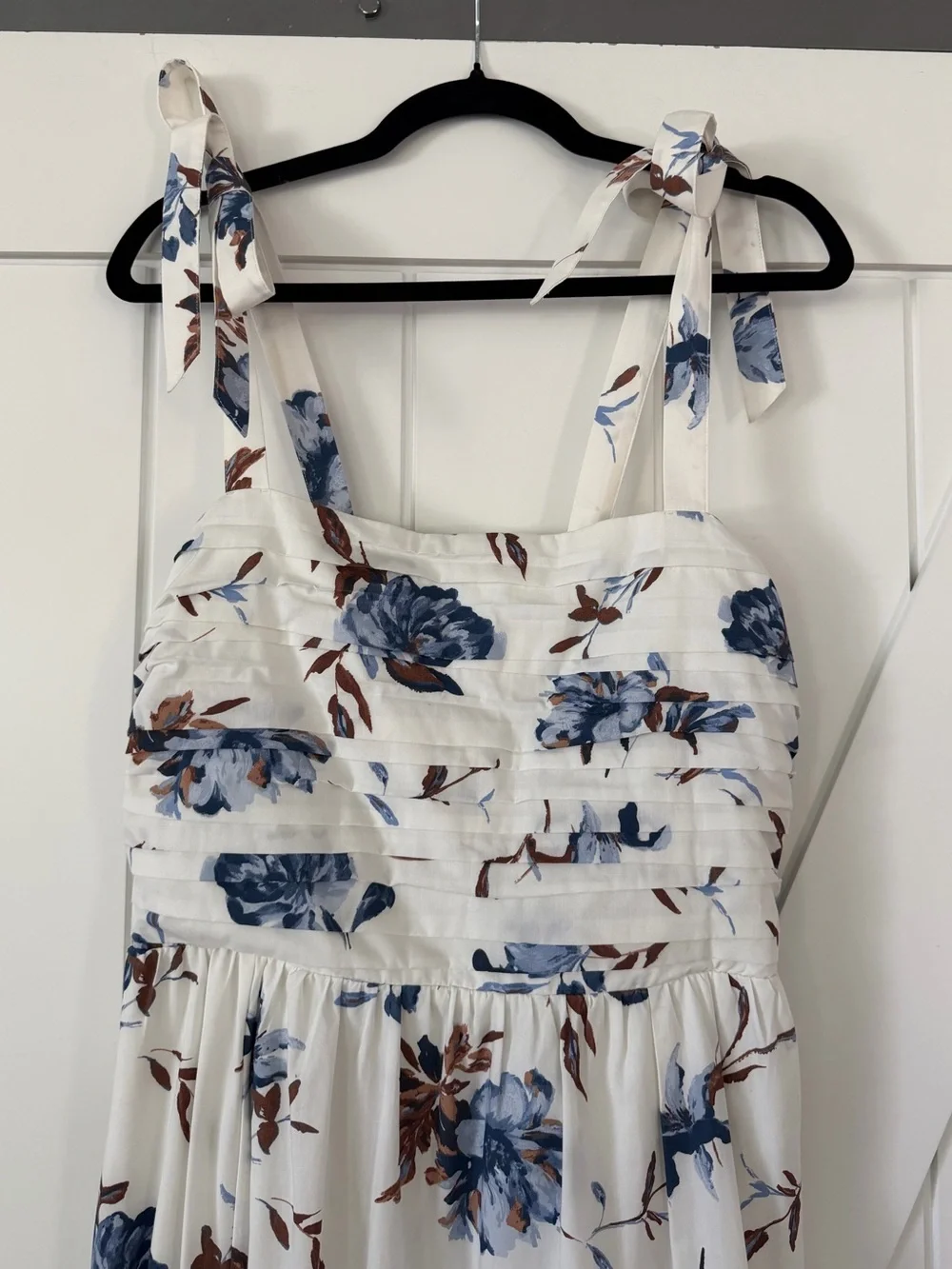 Abercrombie Emerson Tie-Strap Maxi Dress